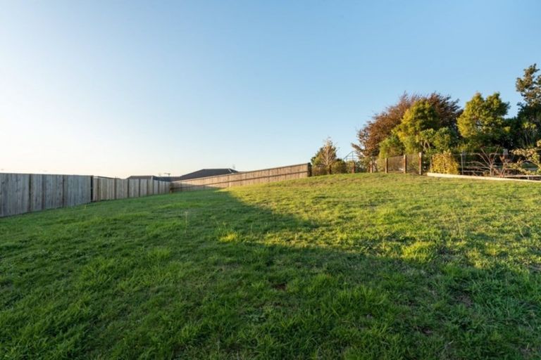 Photo of property in 5 Okataina Street, Pyes Pa, Tauranga, 3112