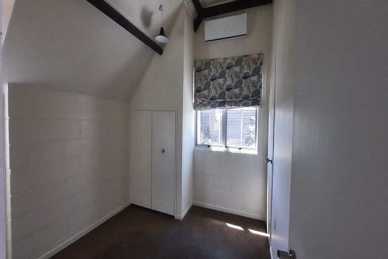 Photo of property in Paddington Apartments, 5/15 Mckinley Crescent, Brooklyn, Wellington, 6021