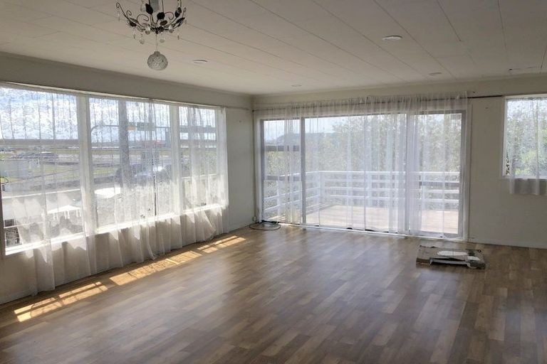 Photo of property in 11 Tennyson Street, Northcote Point, Auckland, 0627