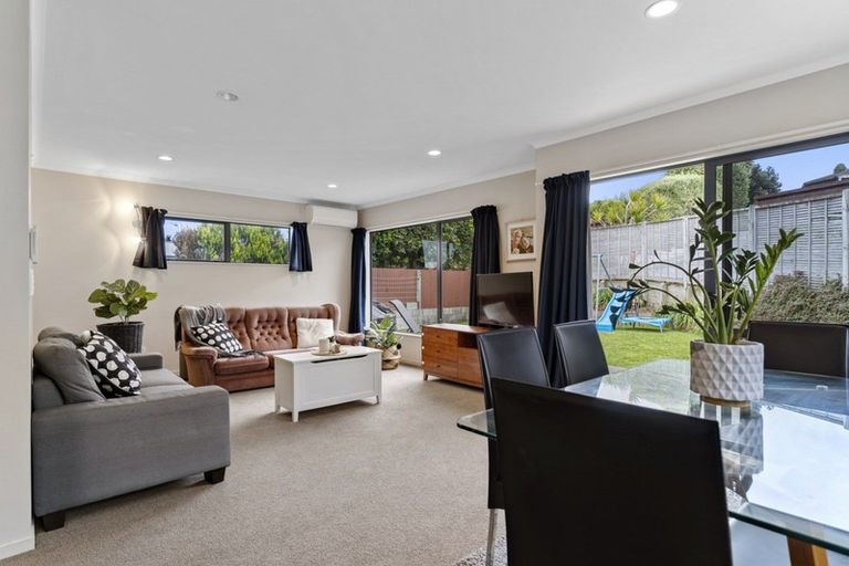 Photo of property in 11a Warwick Place, Brookfield, Tauranga, 3110