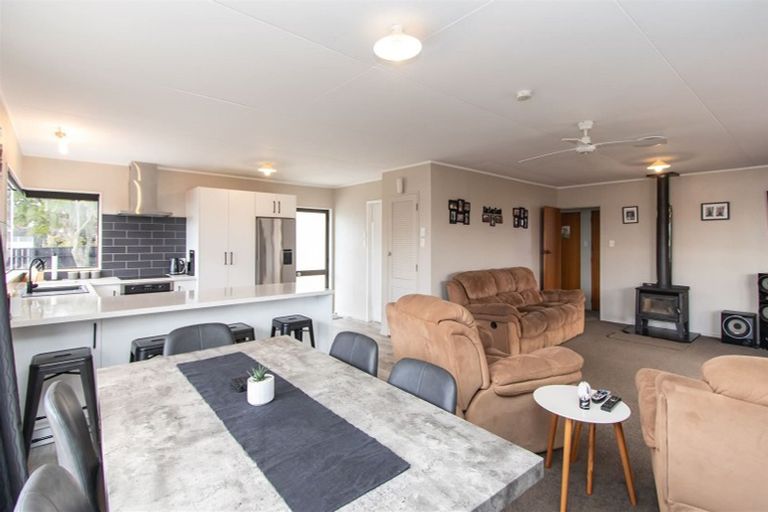 Photo of property in 26 Nikau Street, Inglewood, 4330