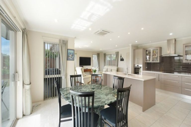 Photo of property in 16 Lynley Drive, West Melton, 7618