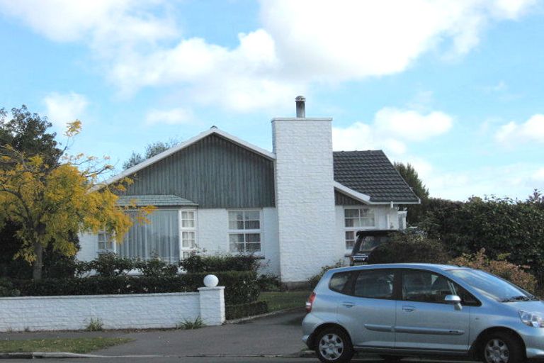Photo of property in 18 Glenavon Place, Ilam, Christchurch, 8041