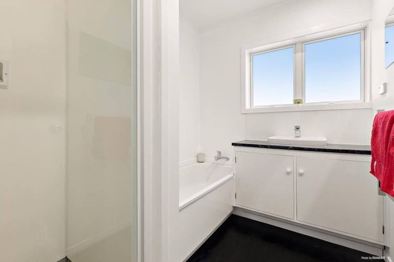 Photo of property in 2/23 Byron Avenue, Takapuna, Auckland, 0622