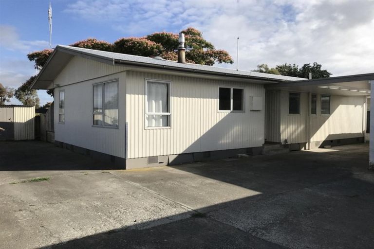 Photo of property in 15 Cabot Place, Flaxmere, Hastings, 4120