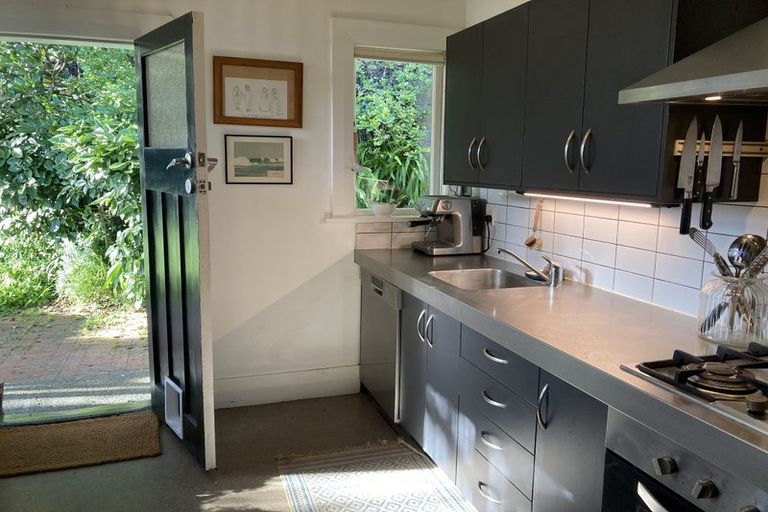 Photo of property in 11 Balmoral Terrace, Newtown, Wellington, 6021