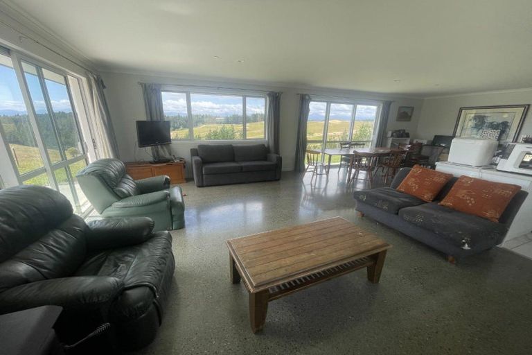 Photo of property in 170 Old Coach Road, Mahana, Upper Moutere, 7173