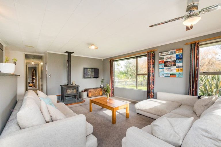 Photo of property in 24 Gorton Street, Bulls, 4818