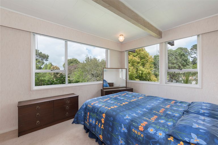 Photo of property in 48 Rehia Road, Massey, Auckland, 0614