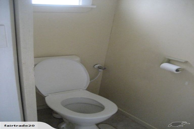 Photo of property in 33 Beachville Road, Redcliffs, Christchurch, 8081