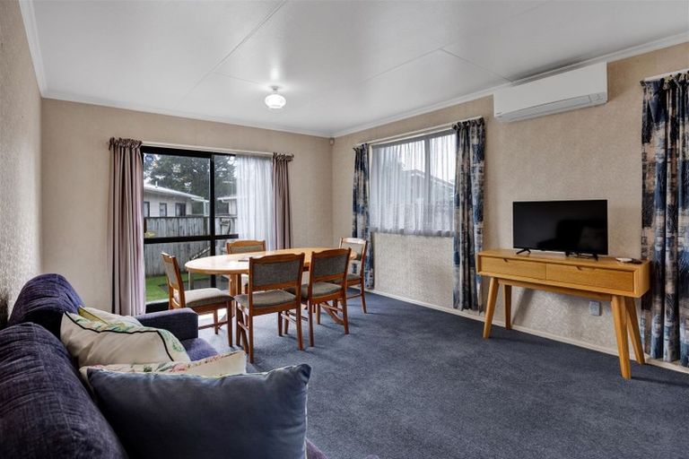 Photo of property in 19a Karamu Street, Strandon, New Plymouth, 4312