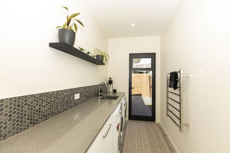 Photo of property in 10 Pike Place, Ferndale, New Plymouth, 4310