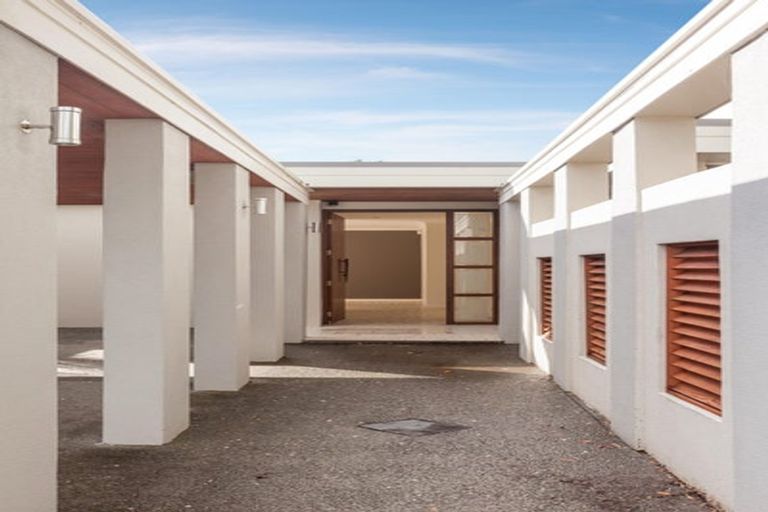 Photo of property in 15 Fordyce Avenue, Sunnyhills, Auckland, 2010