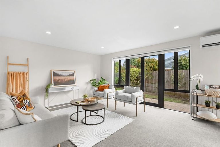 Photo of property in 32 Berkshire Drive, Avonhead, Christchurch, 8042