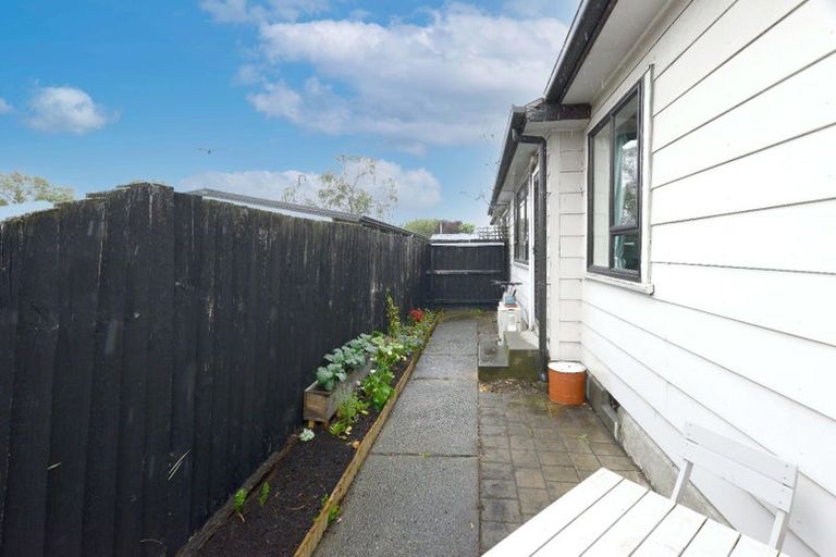 Photo of property in 1/34 Whitmore Street, Edgeware, Christchurch, 8013