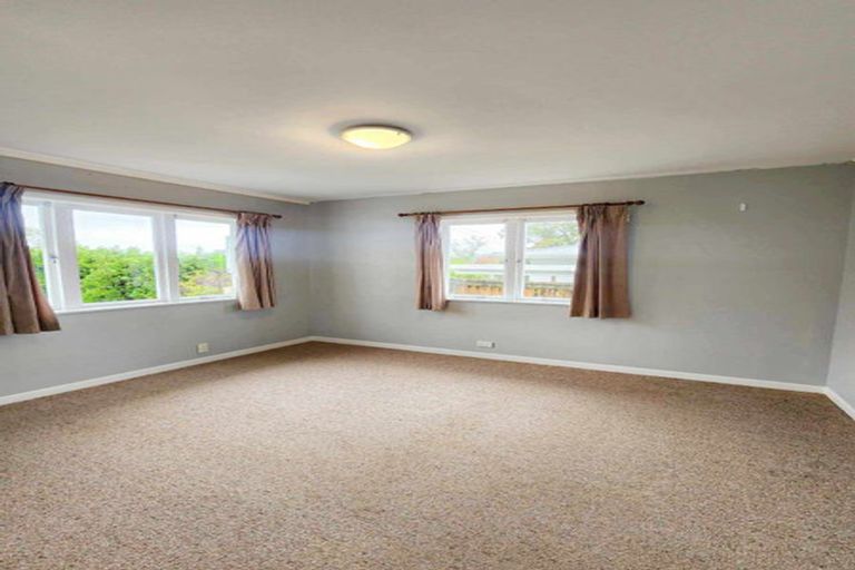 Photo of property in 38 Glengarry Road, Glen Eden, Auckland, 0602