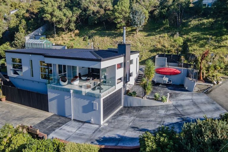 Photo of property in 103 Mount Pleasant Road, Mount Pleasant, Christchurch, 8081