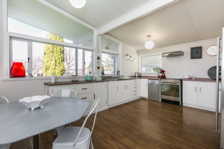 Photo of property in 24 Mangarau Crescent, Havelock North, 4130