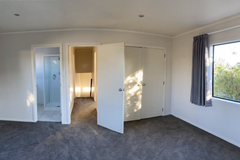 Photo of property in 12b Ngataringa Road, Devonport, Auckland, 0624