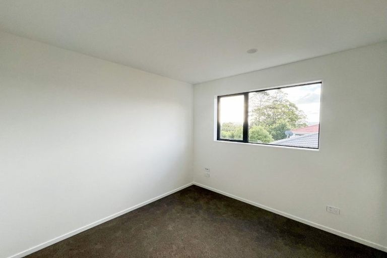 Photo of property in 53 Raupeti Lane, Henderson, Auckland, 0612