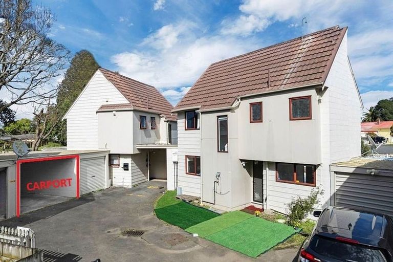 Photo of property in 11/19a Gray Avenue, Mangere East, Auckland, 2024