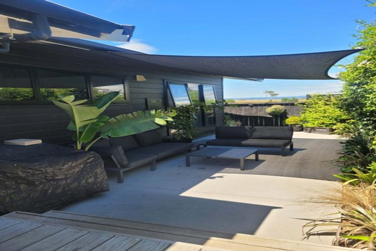 Photo of property in 94a Simpson Road, Papamoa Beach, Papamoa, 3118