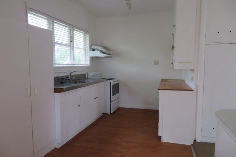 Photo of property in 8 Tirangi Road, Moera, Lower Hutt, 5010