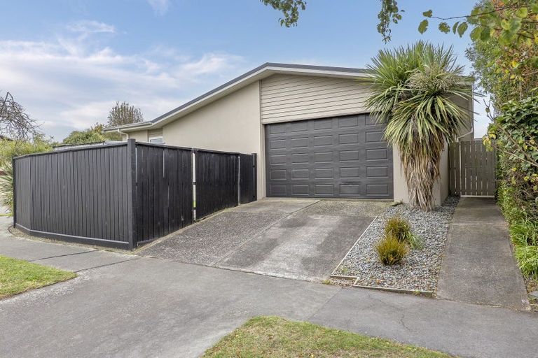 Photo of property in 16 O'halloran Drive, Halswell, Christchurch, 8025