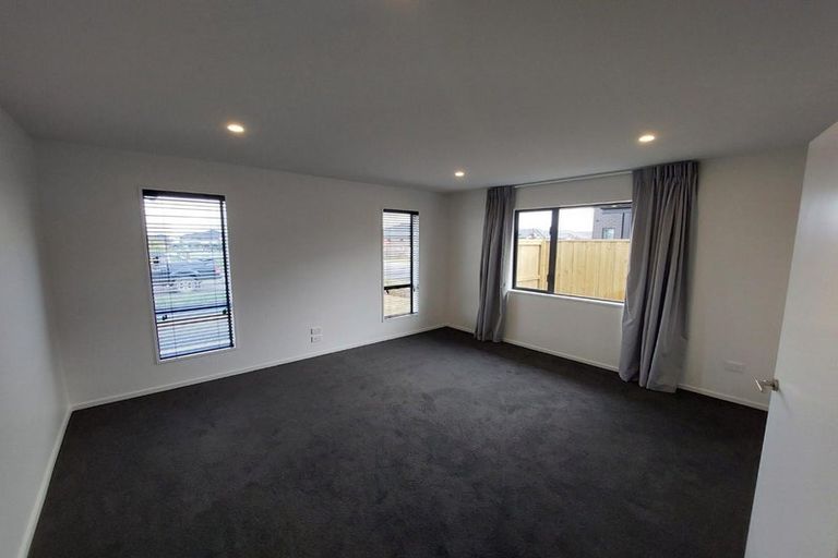 Photo of property in 19 Frogmore Way, Rolleston, 7615