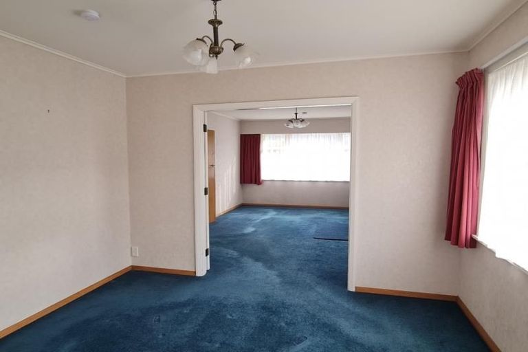 Photo of property in 82 Fraser Crescent, Elderslea, Upper Hutt, 5018