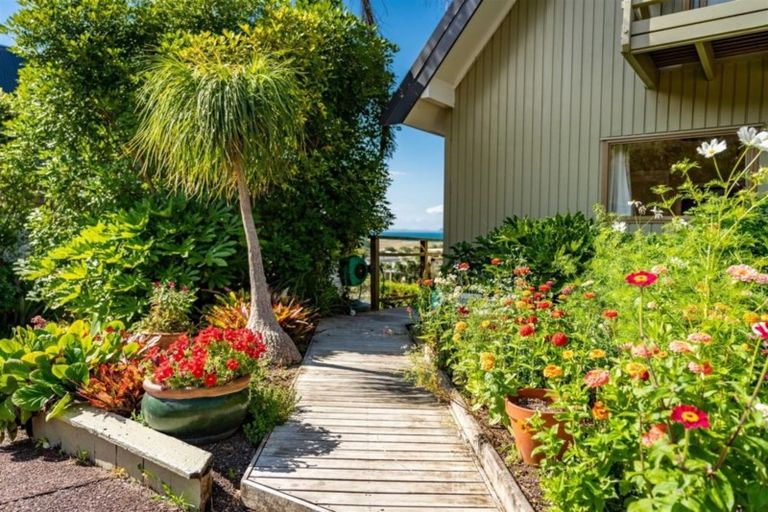 Photo of property in 15 Saint Anne Road, Waipu, 0582