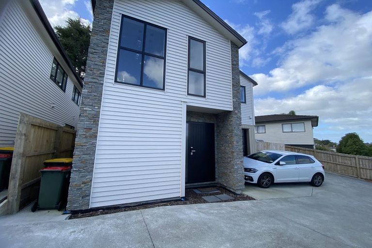 Photo of property in 13a Yule Place, Massey, Auckland, 0614