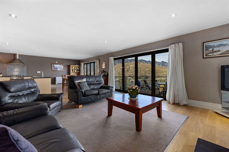 Photo of property in 105 Goldfield Heights, Queenstown, 9300