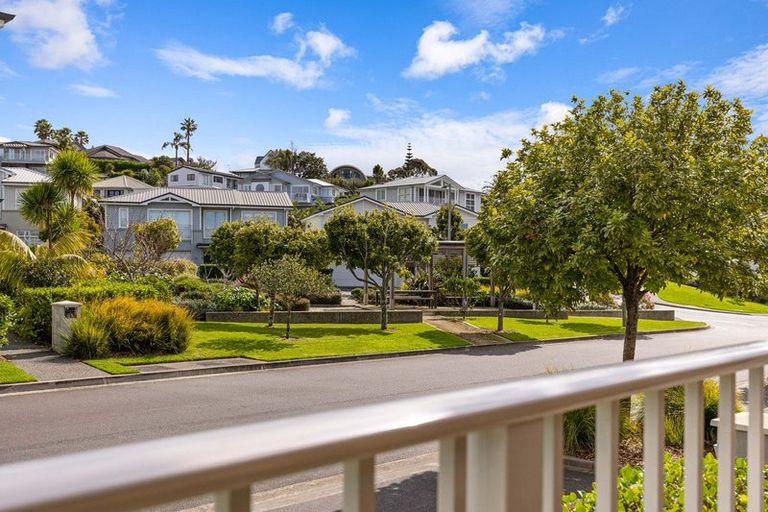 Photo of property in 130 Landmark Terrace, Orewa, 0931