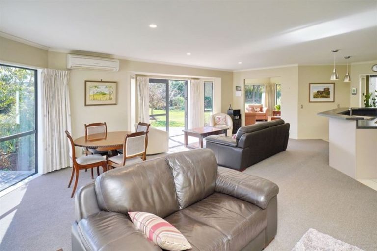 Photo of property in 5 Newton Place, Amberley, 7410