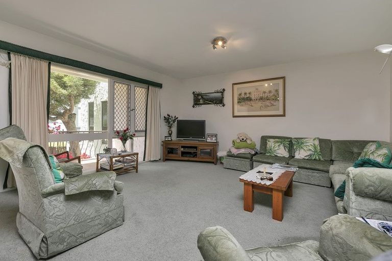 Photo of property in 17/34 Waiwera Place, Waiwera, Orewa, 0994