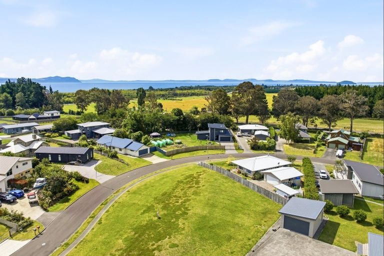 Photo of property in 8 Wai Kite Kite Place, Motuoapa, 3382