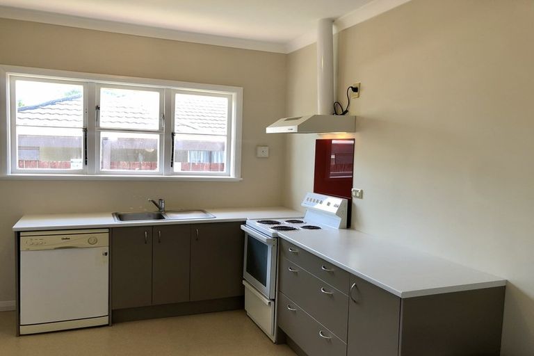 Photo of property in 195a Naenae Road, Naenae, Lower Hutt, 5011