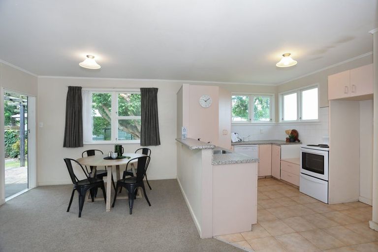 Photo of property in 30 Wilson Street, Bulls, 4818