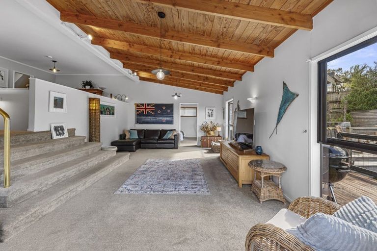 Photo of property in 188 Sandspit Road, Shelly Park, Auckland, 2014