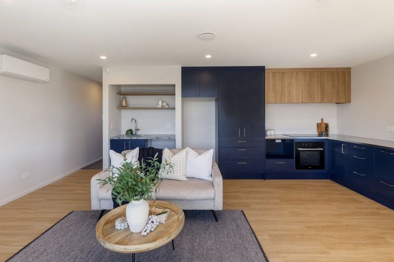 Photo of property in 1/100 Staveley Street, Avonhead, Christchurch, 8042