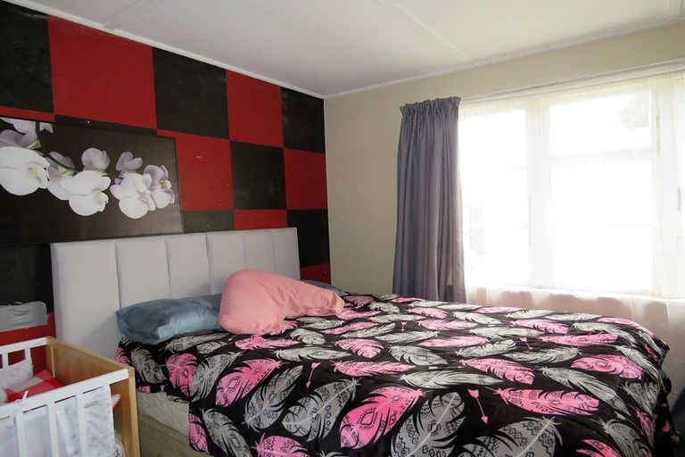 Photo of property in 14 Bright Street, Westport, 7825