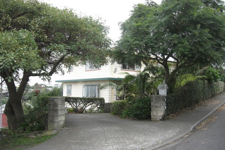 Photo of property in 16 Kipling Avenue, Hospital Hill, Napier, 4110