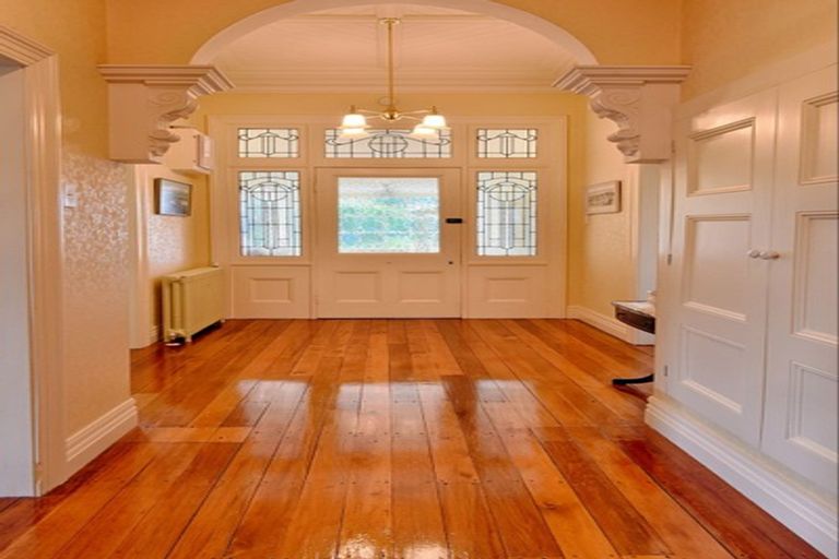 Photo of property in 1 George Street, Gore, 9710