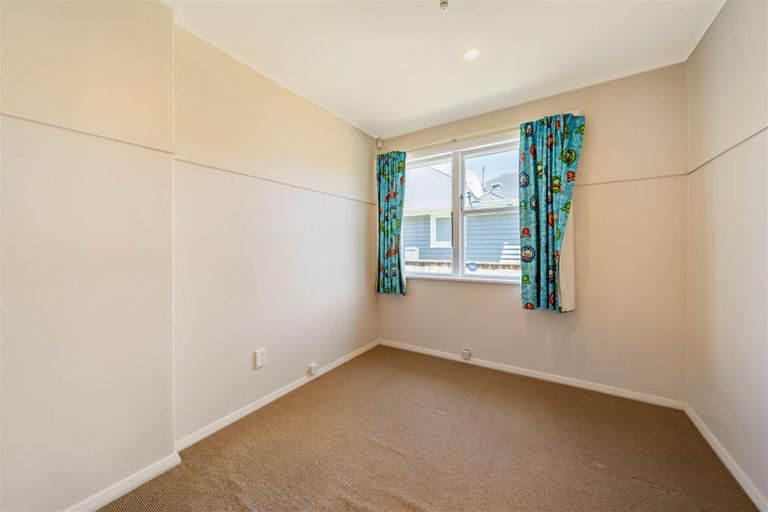 Photo of property in 2/48 Tennyson Street, Trentham, Upper Hutt, 5018