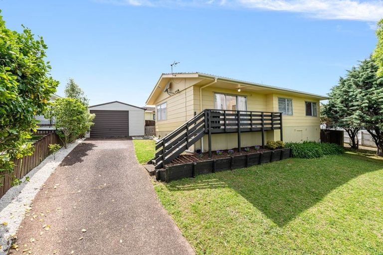 Photo of property in 21 Benchmark Drive, Massey, Auckland, 0614