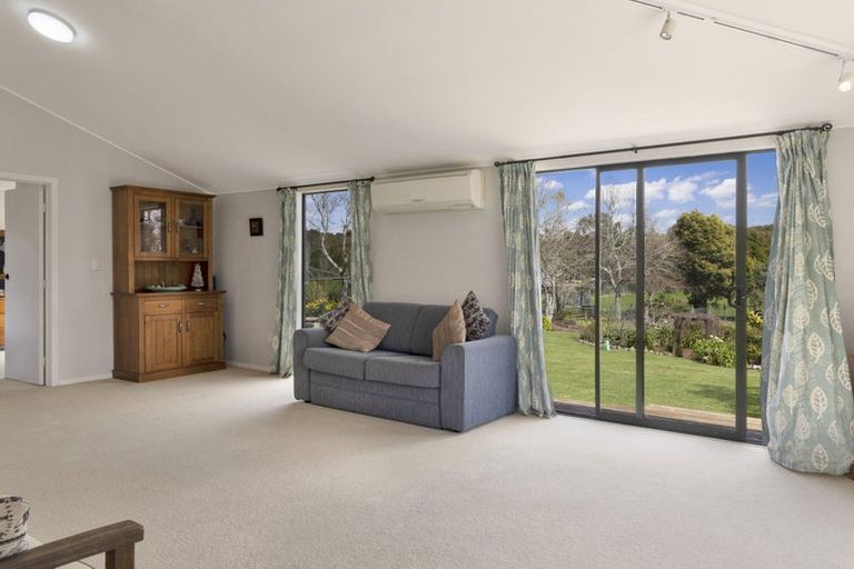 Photo of property in 225 Waitohu Valley Road, Otaki, 5583