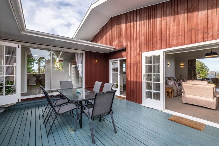 Photo of property in 24 Puriri Crescent, Lansdowne, Masterton, 5810