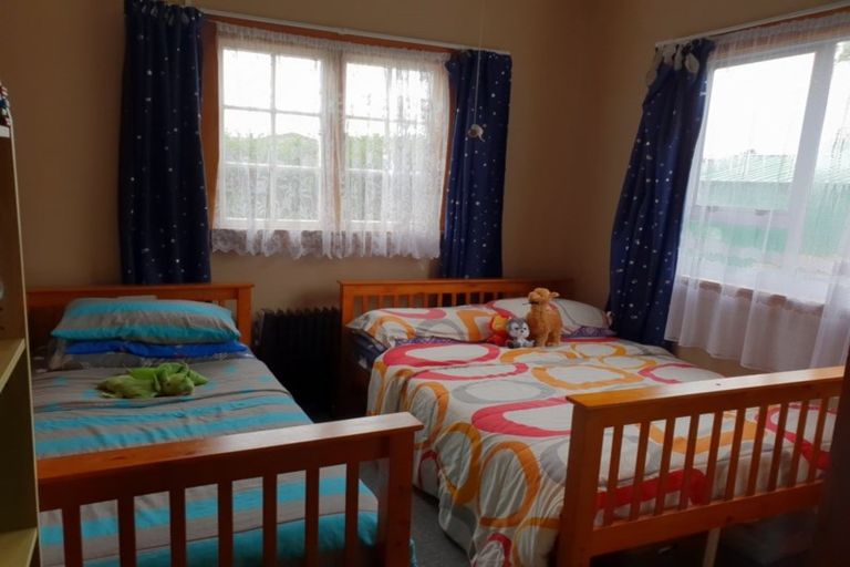 Photo of property in 47 High Street, Eltham, 4322