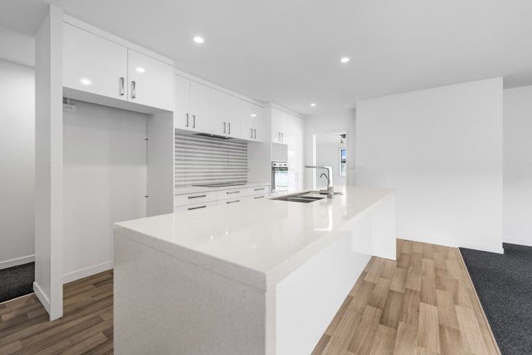 Photo of property in 2 Cupples Street, Papamoa Beach, Papamoa, 3118